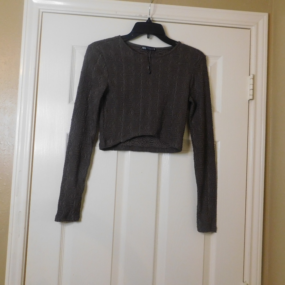 Zara Women's Crop Top Sleeve Size: M